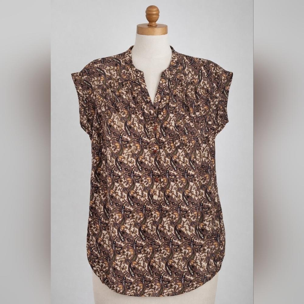 Pleione Paisley Button Front Blouse | Women's Short Sleeve Boho Top Medium
